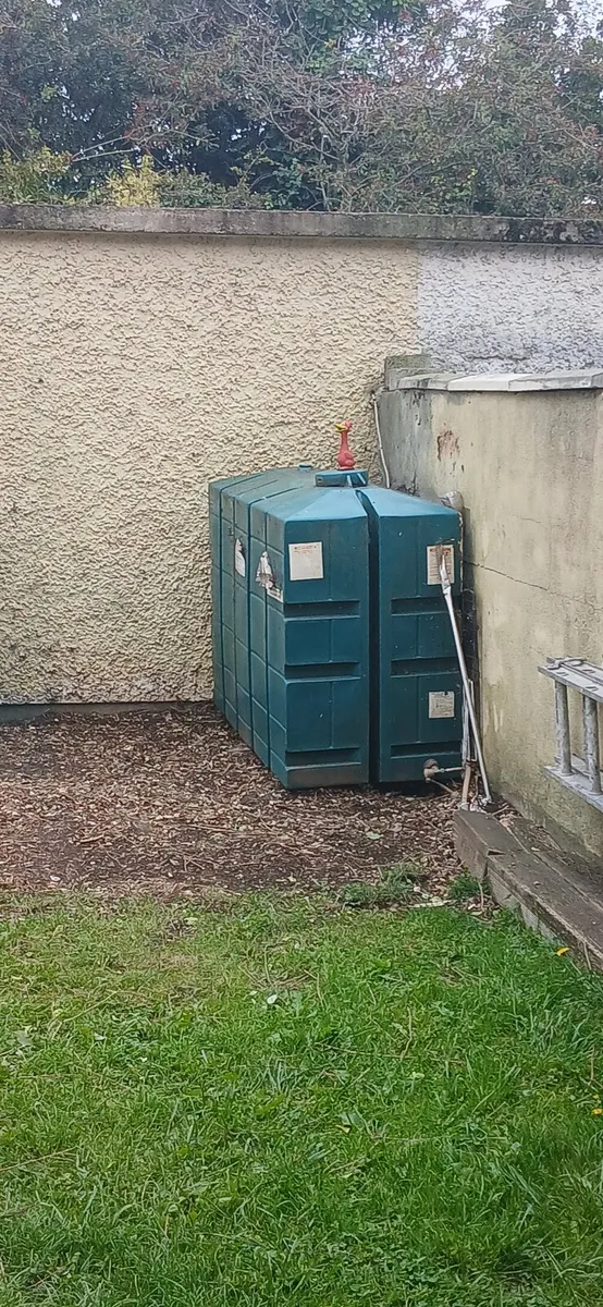 Empty oil tank