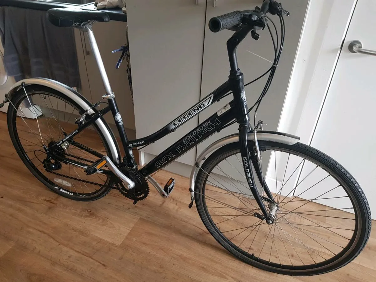 Ladies hybrid bike - Image 2