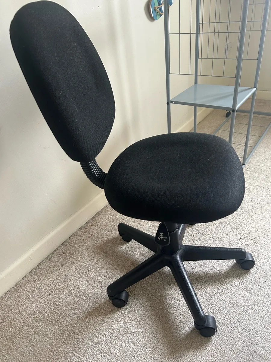 Computer Chair - Image 2