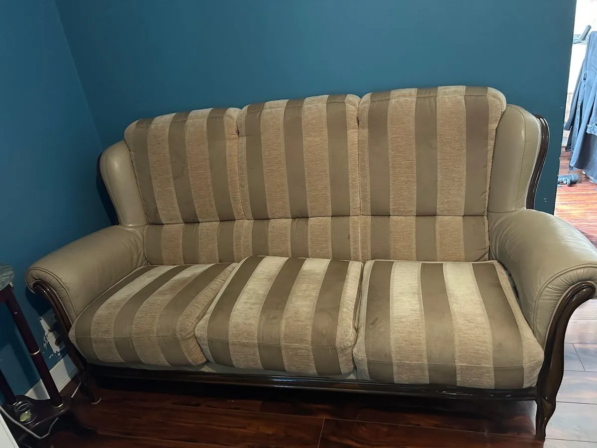 SOFA - Image 1