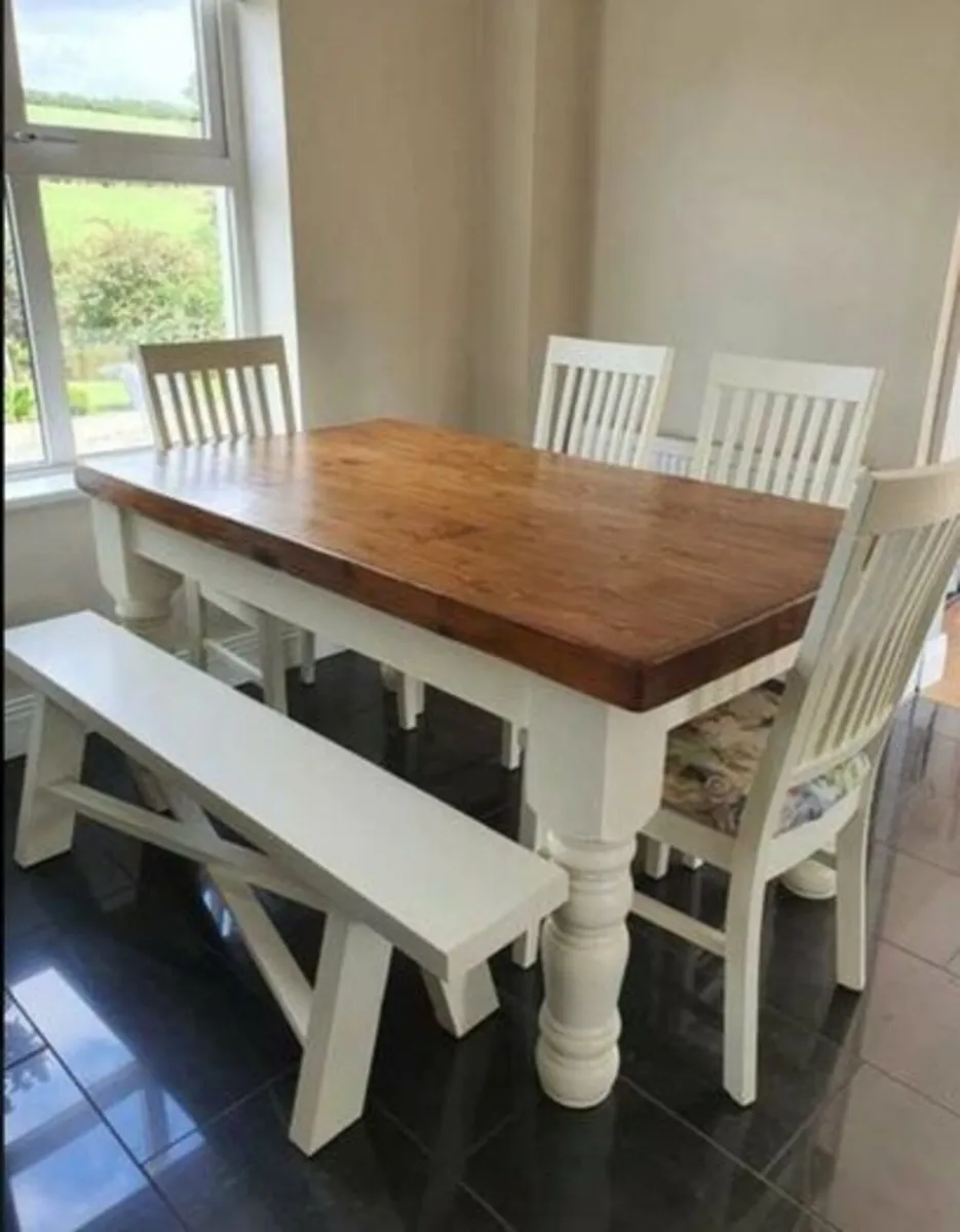 Kitchen Table and chairs - Image 2