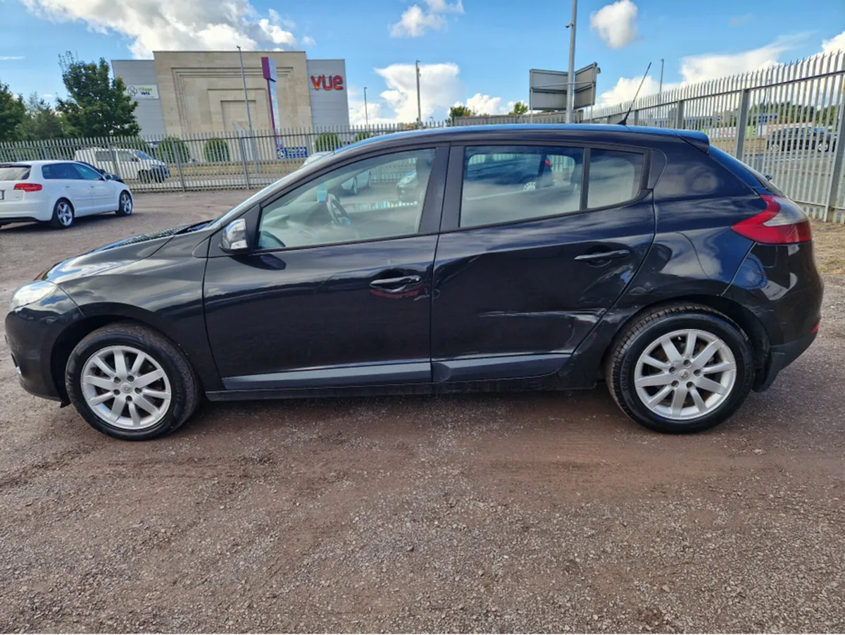 Renault Megane 1.5 DCI DYNAMIQUE 85 5DR - Image 4