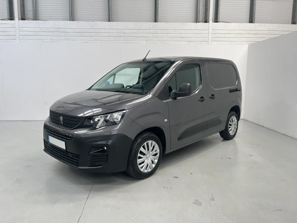 21 Peugeot Partner - Twin Door - Image 3