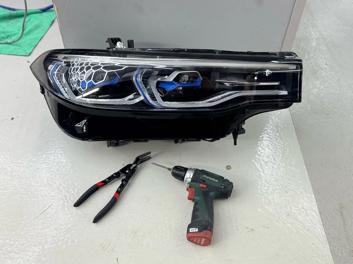 Professional Headlights Repair & Restoration - Image 1