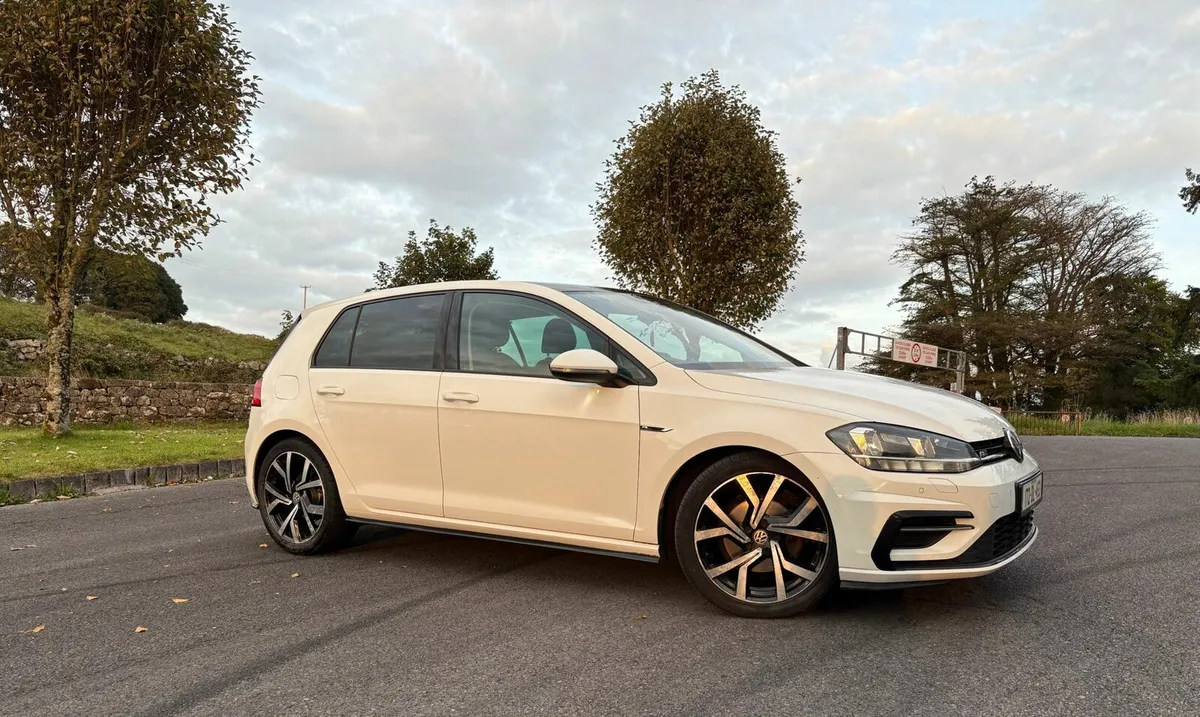 ** Very clean VW Golf Rline ** - Image 1