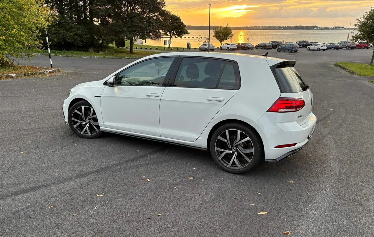 ** Very clean VW Golf Rline ** - Image 3
