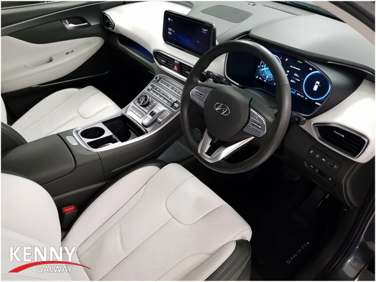 Hyundai Santa Fe *Deposit Taken* PREMIUM 5DR AUTO - Image 2