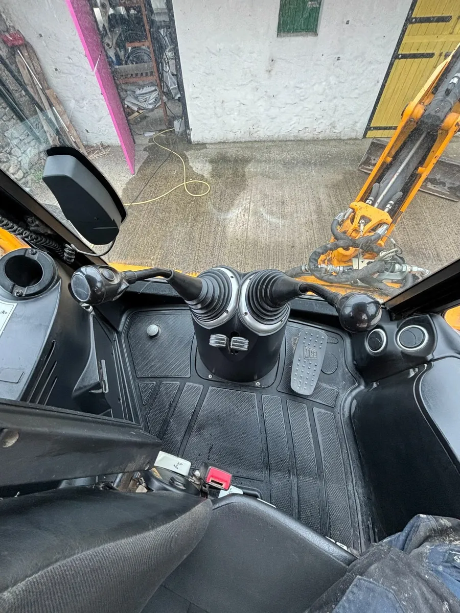 JCB 3CX - Image 4