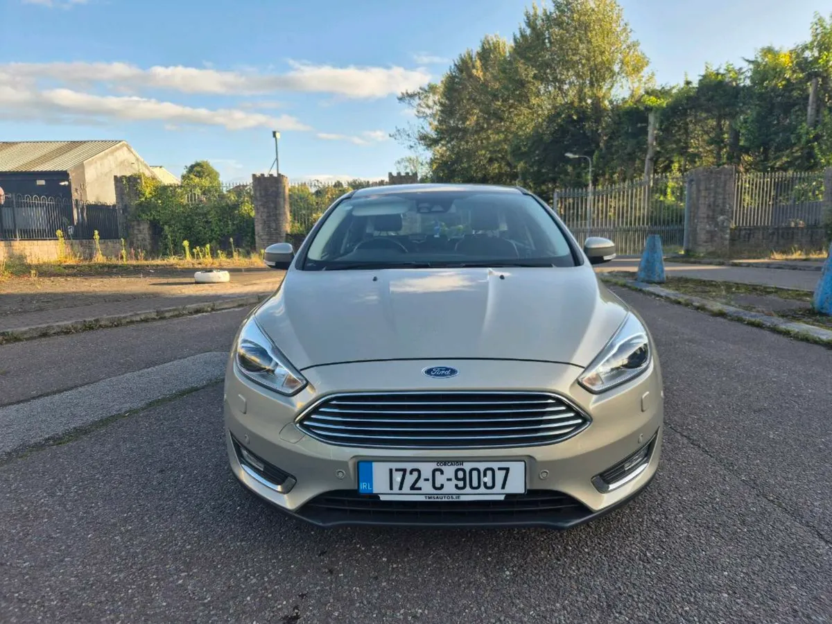 Ford Focus Titanium X full leather/ one owner - Image 2