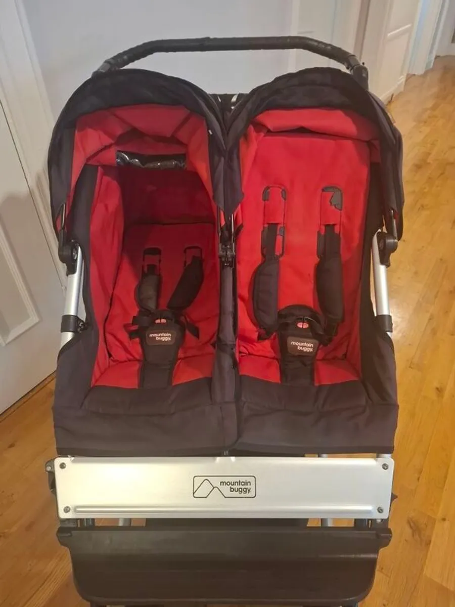 Mountain buggy duet double buggy - Image 1