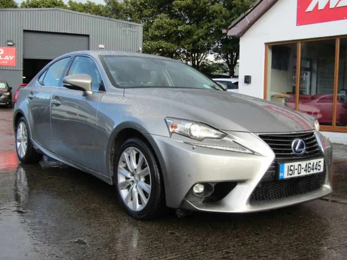Lexus IS 300 H Executive Edition E-cvt 4DR - Image 2