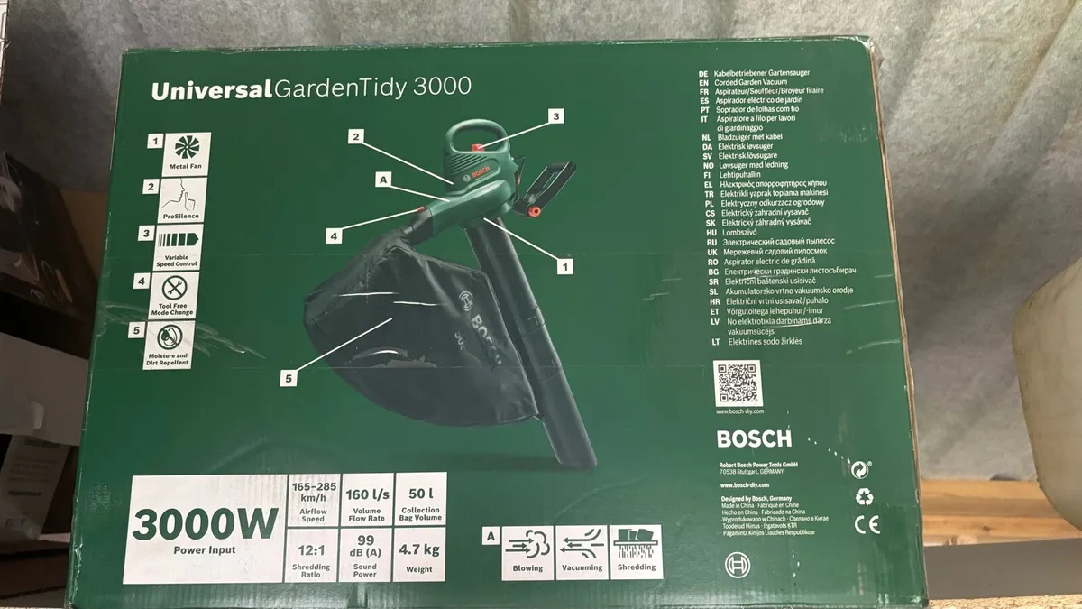 Bosch Garden Electric leaf /vacuum,mulcher  blower - Image 3