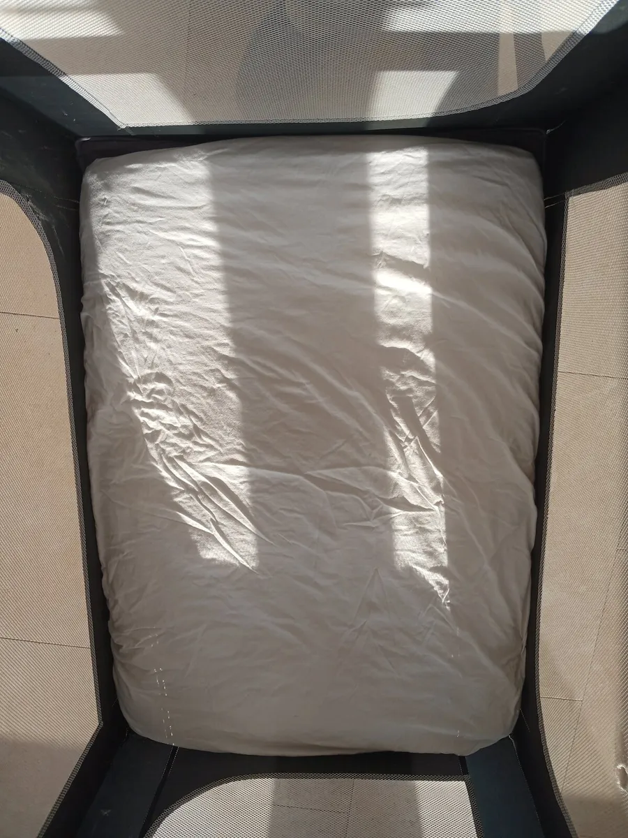 Travel cot - Image 3