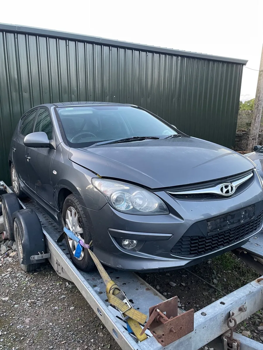 Hyundai i30 - Image 1