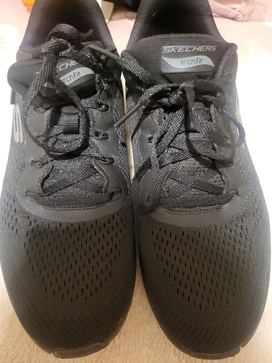 New Sketchers ladies  arch fit size 7 - Image 2