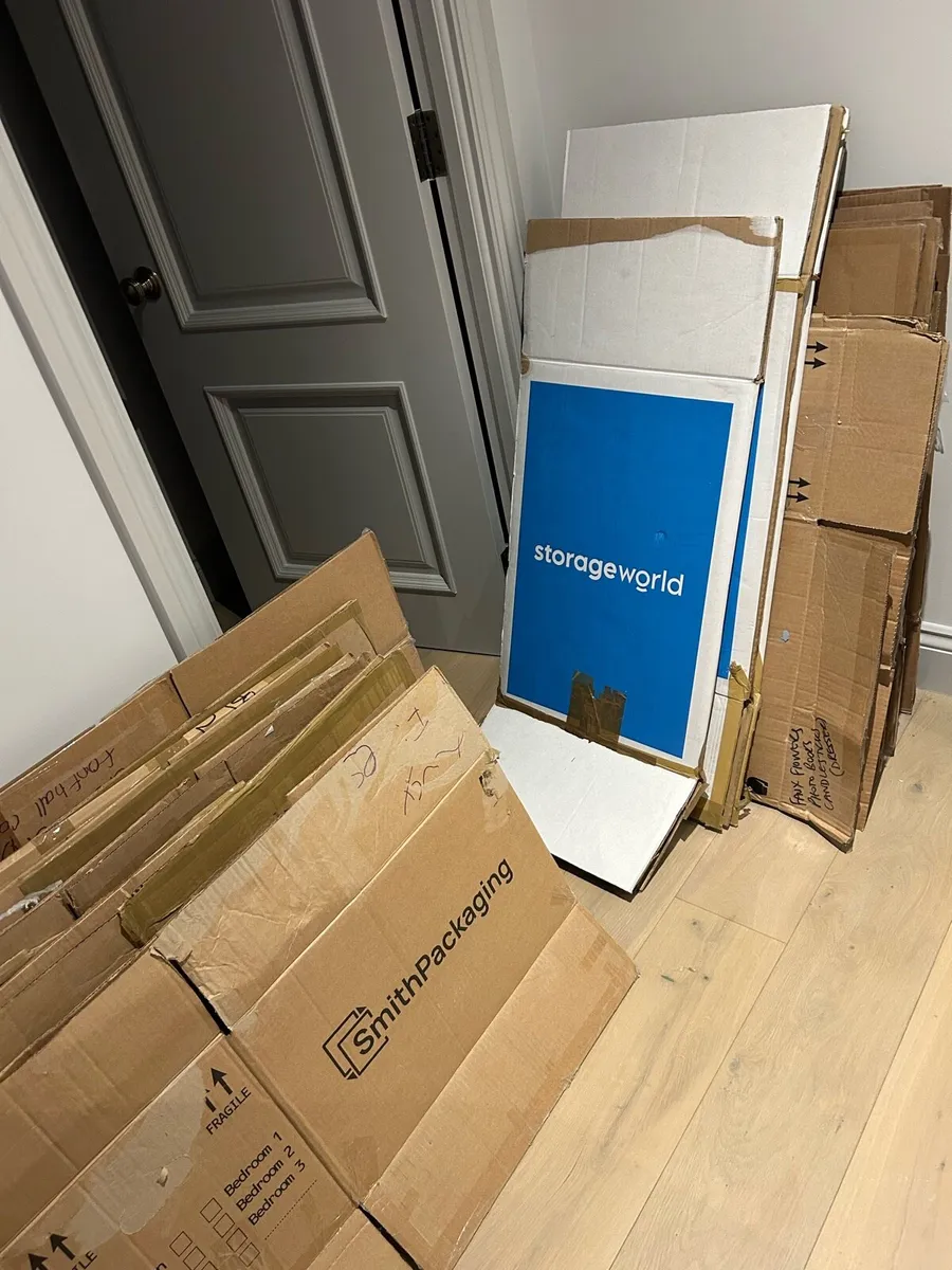 Moving boxes x 15 - Image 1