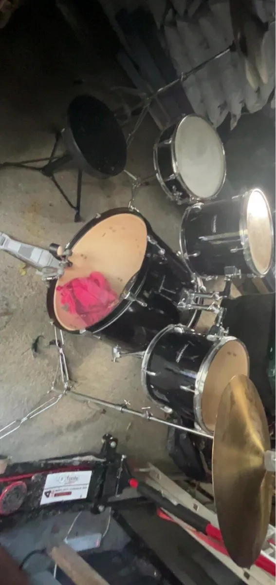Drums - Image 1