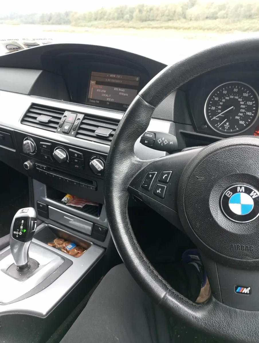BMW 5-Series 2008 - Image 2