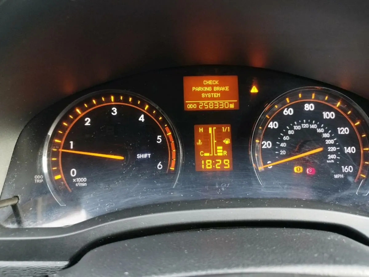 Toyota avensis - Image 2