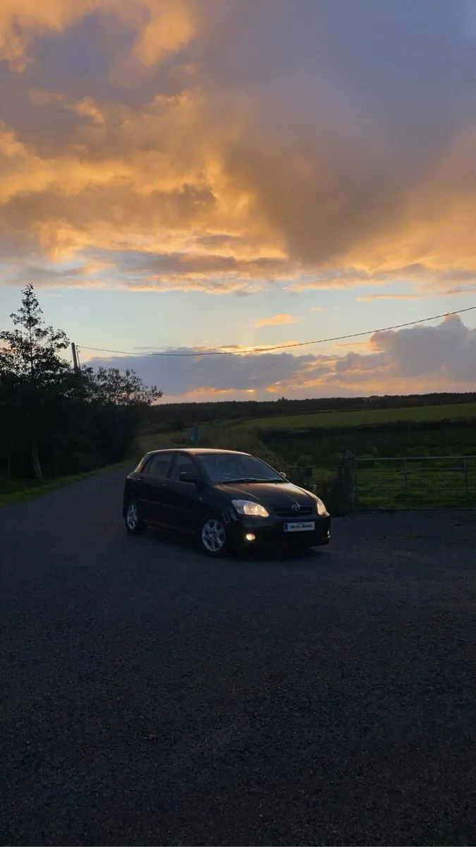 Toyota Corolla - Image 2