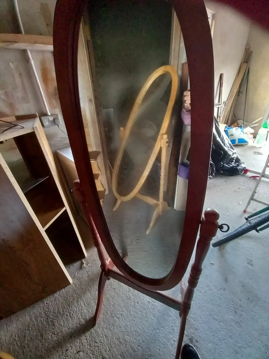 Free standing mirrors - Image 1