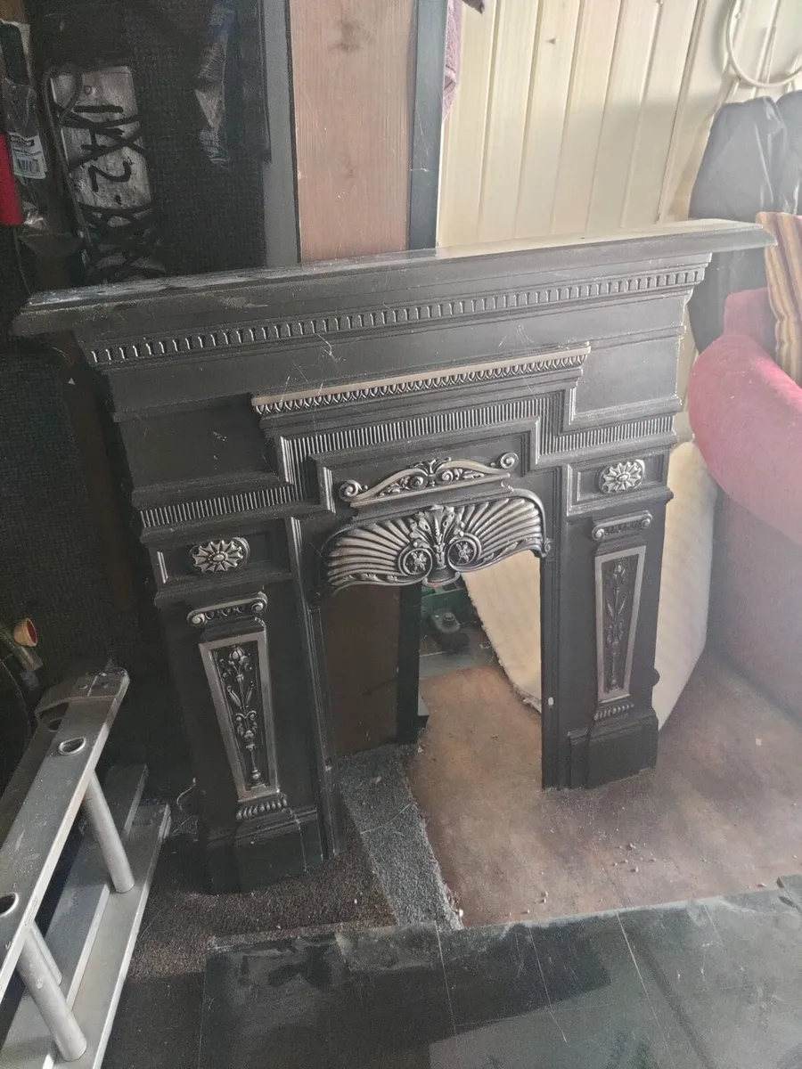 Cast Iron fire place and hearth - Image 1
