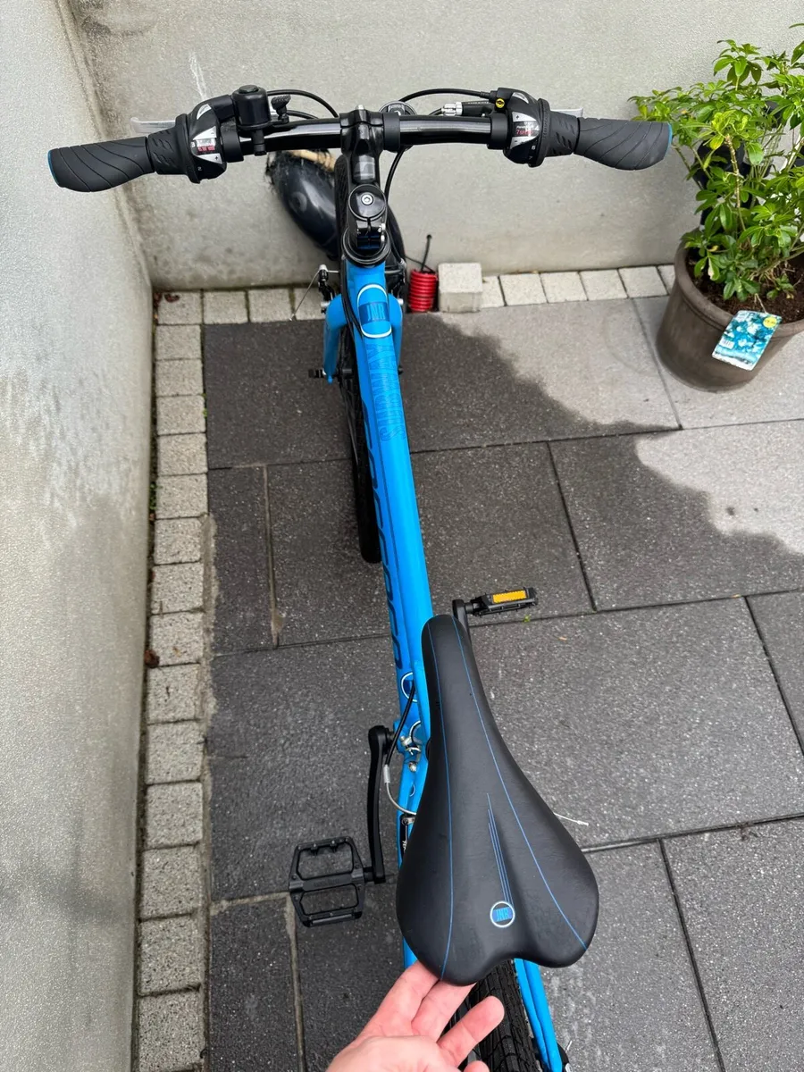 Carrera Saruna Junior Hybrid Bike (Child: 8-12) - Image 3
