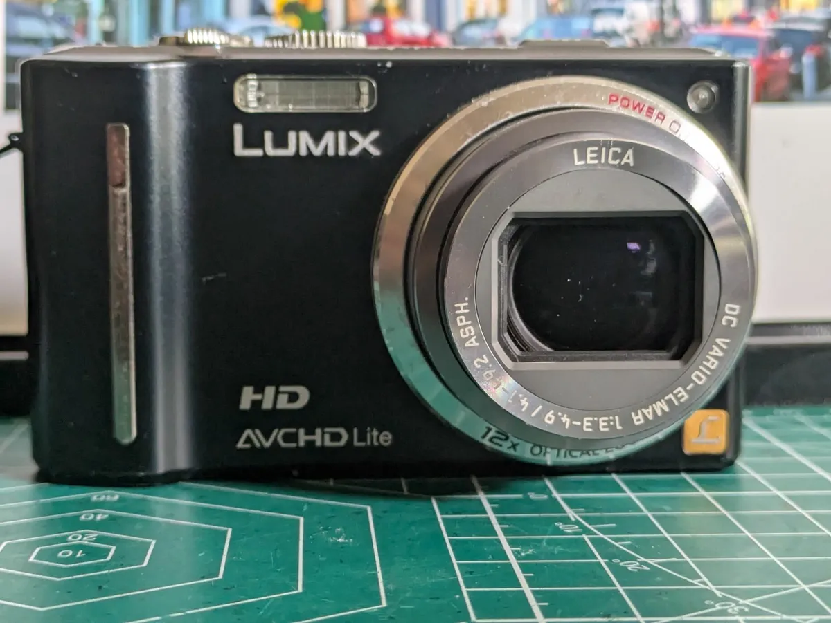 Lumix TZ10 12 CCD🌈 travel zoom camera Leica lens - Image 1