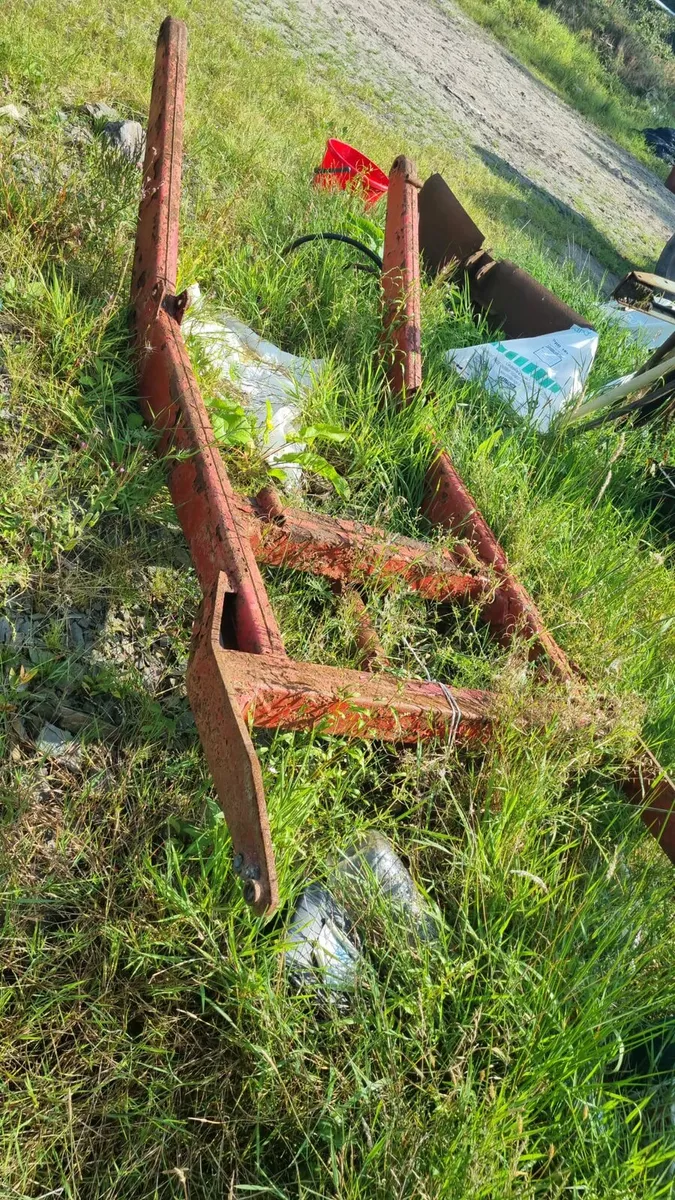 Massey ferguson 165/265 loader - Image 2