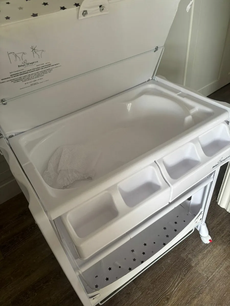 Baby bath - Image 2