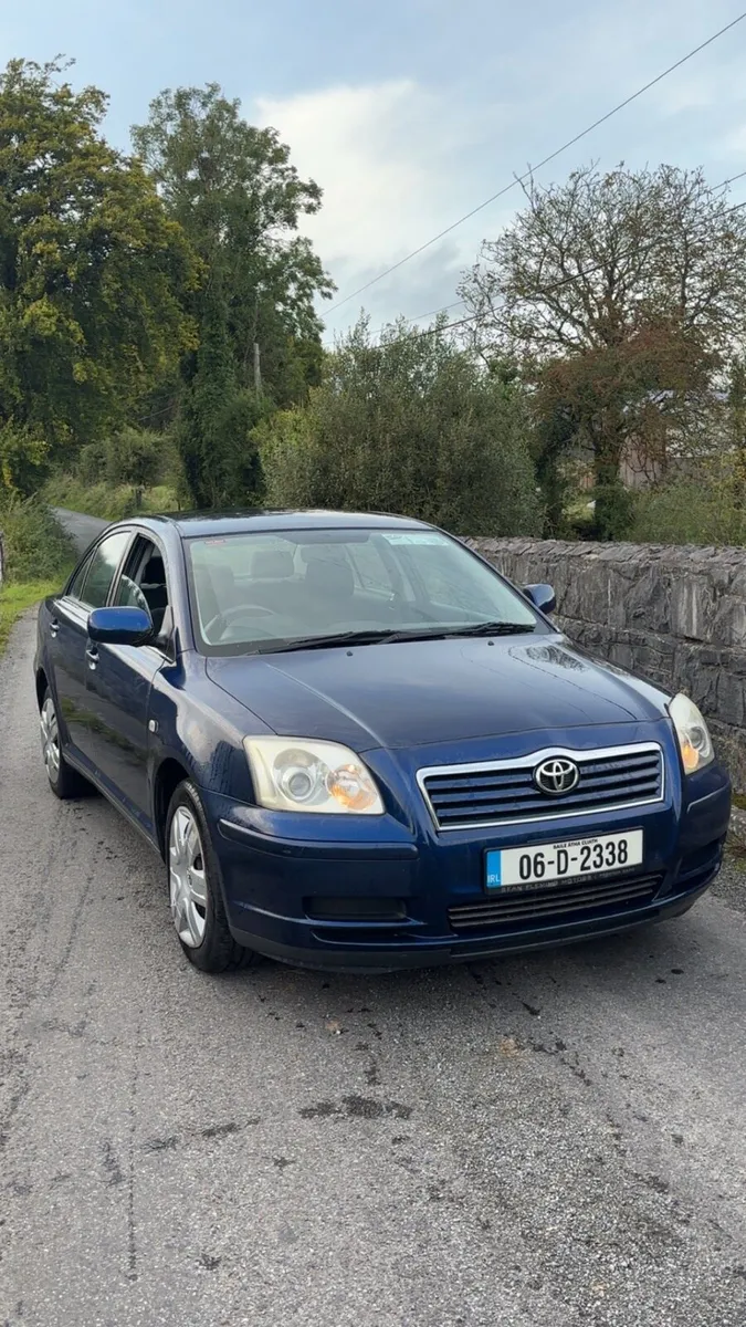 —Toyota Avensis— - Image 1