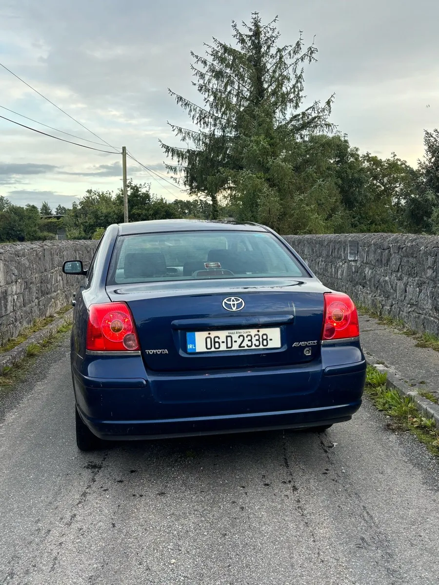 —Toyota Avensis— - Image 4