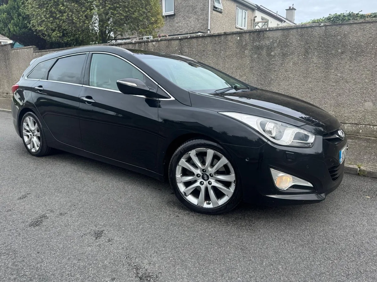 2012 Hyundai i40 Estate NEW Nct High Spec - Image 1