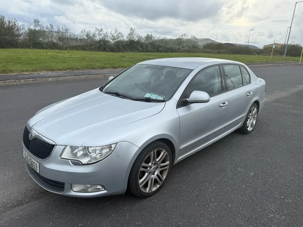 Skoda Superb Active 1,6 TDI - Image 1