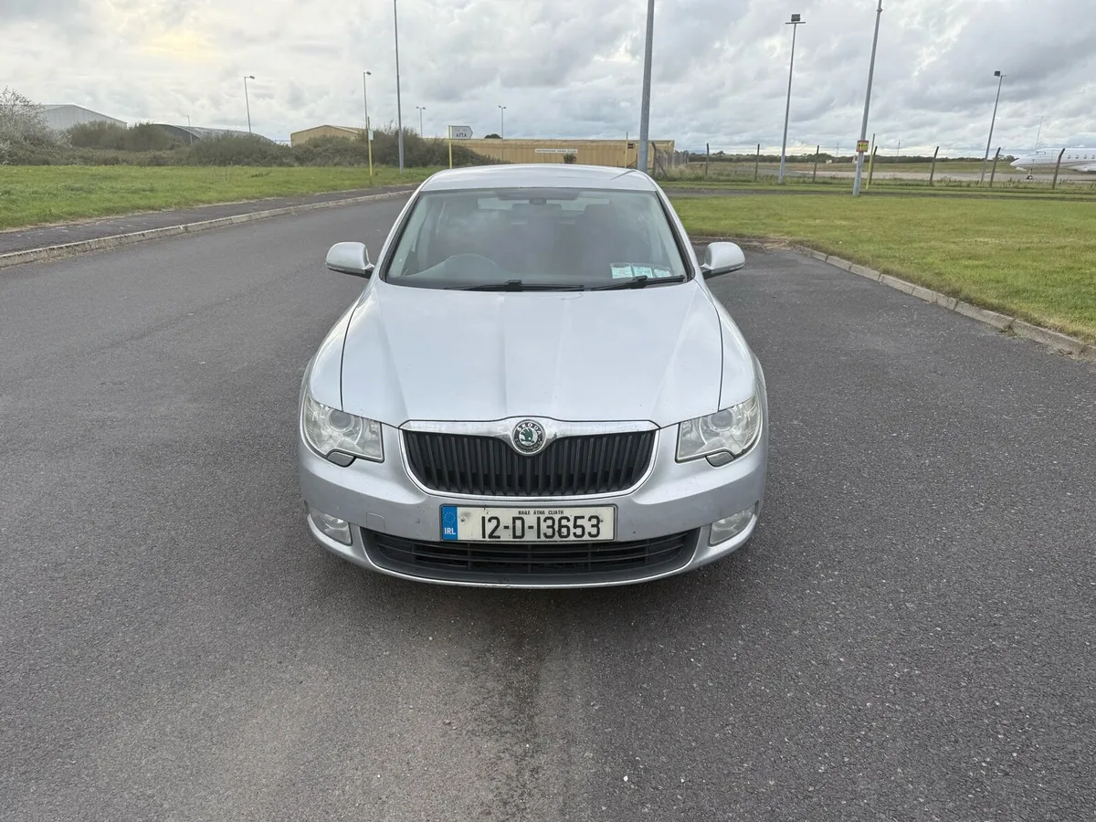 Skoda Superb Active 1,6 TDI - Image 2