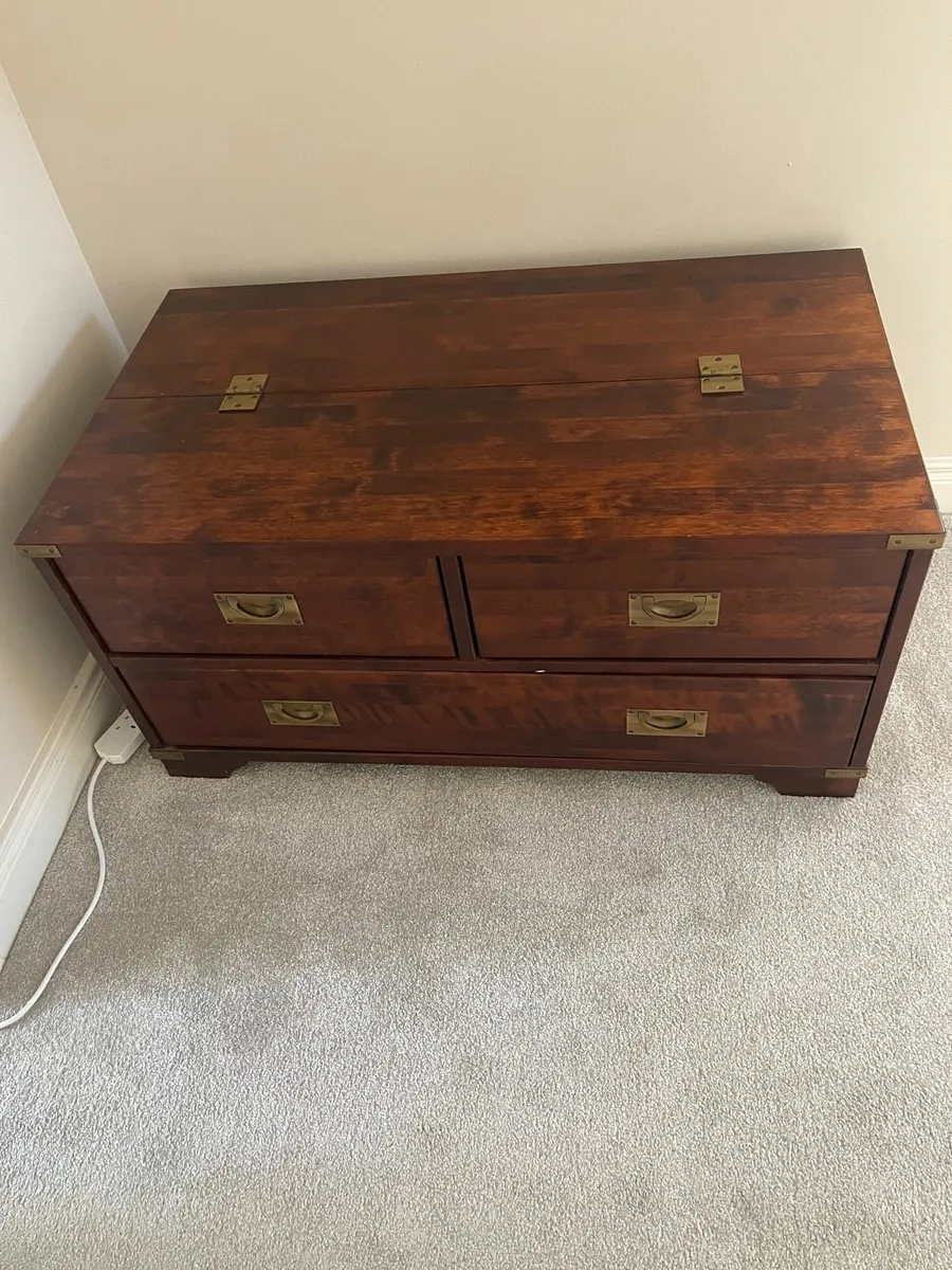 coffee table - Image 1