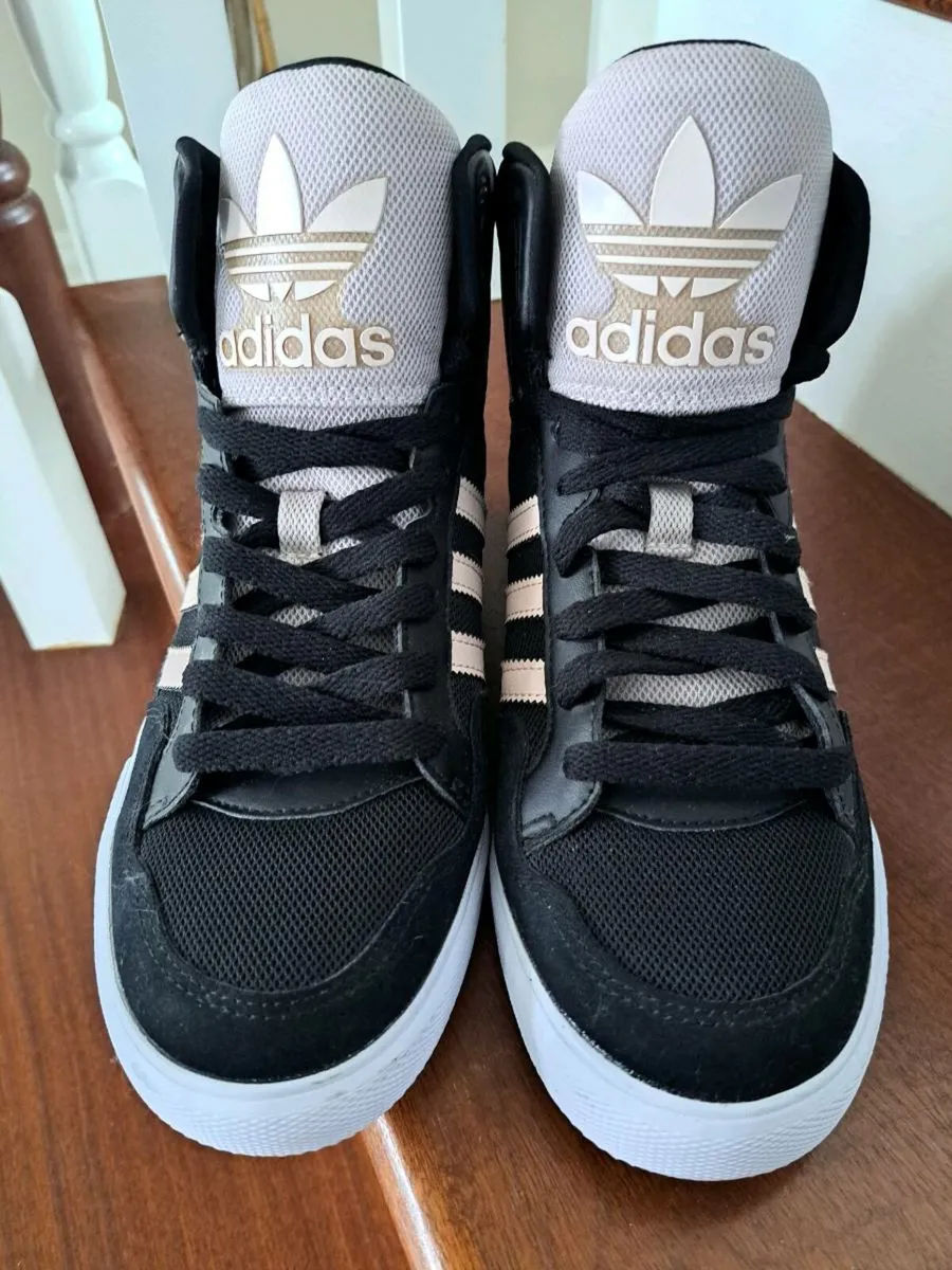 Adidas - Image 2