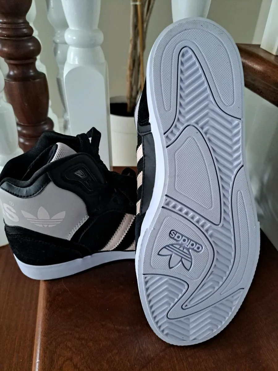 Adidas - Image 4