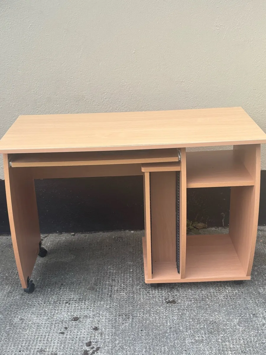 Computer office desk - Image 1