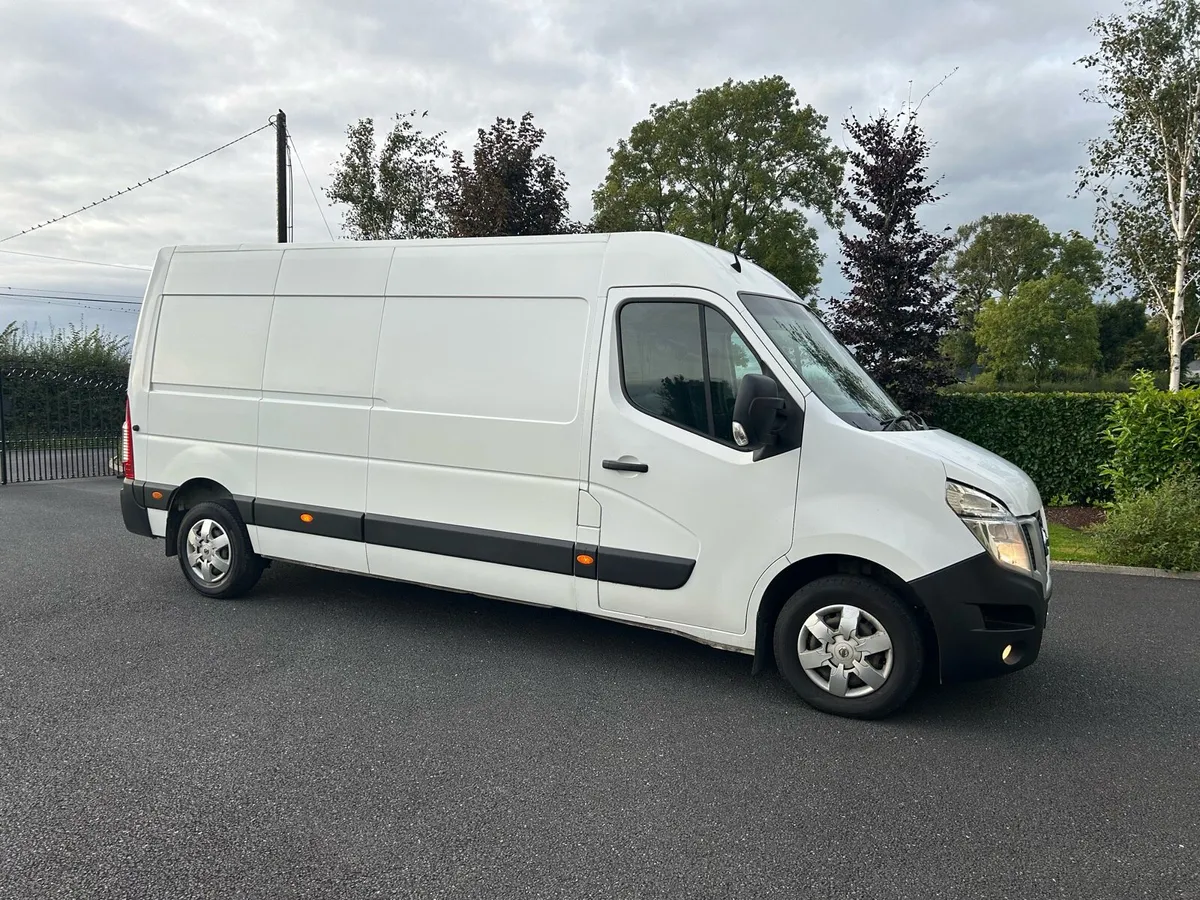 2018 Nissan nv400 - Image 2