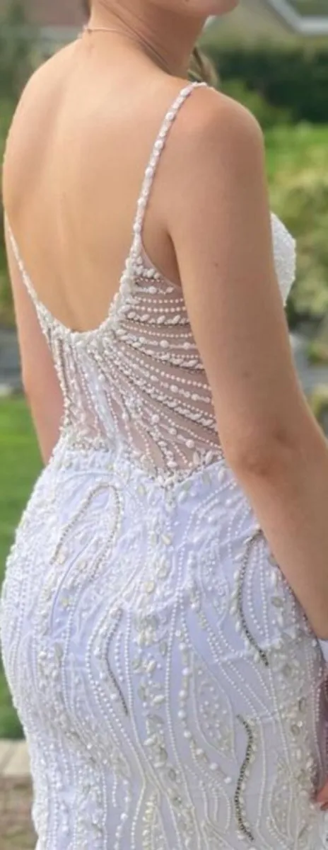 Wedding dress - Image 2