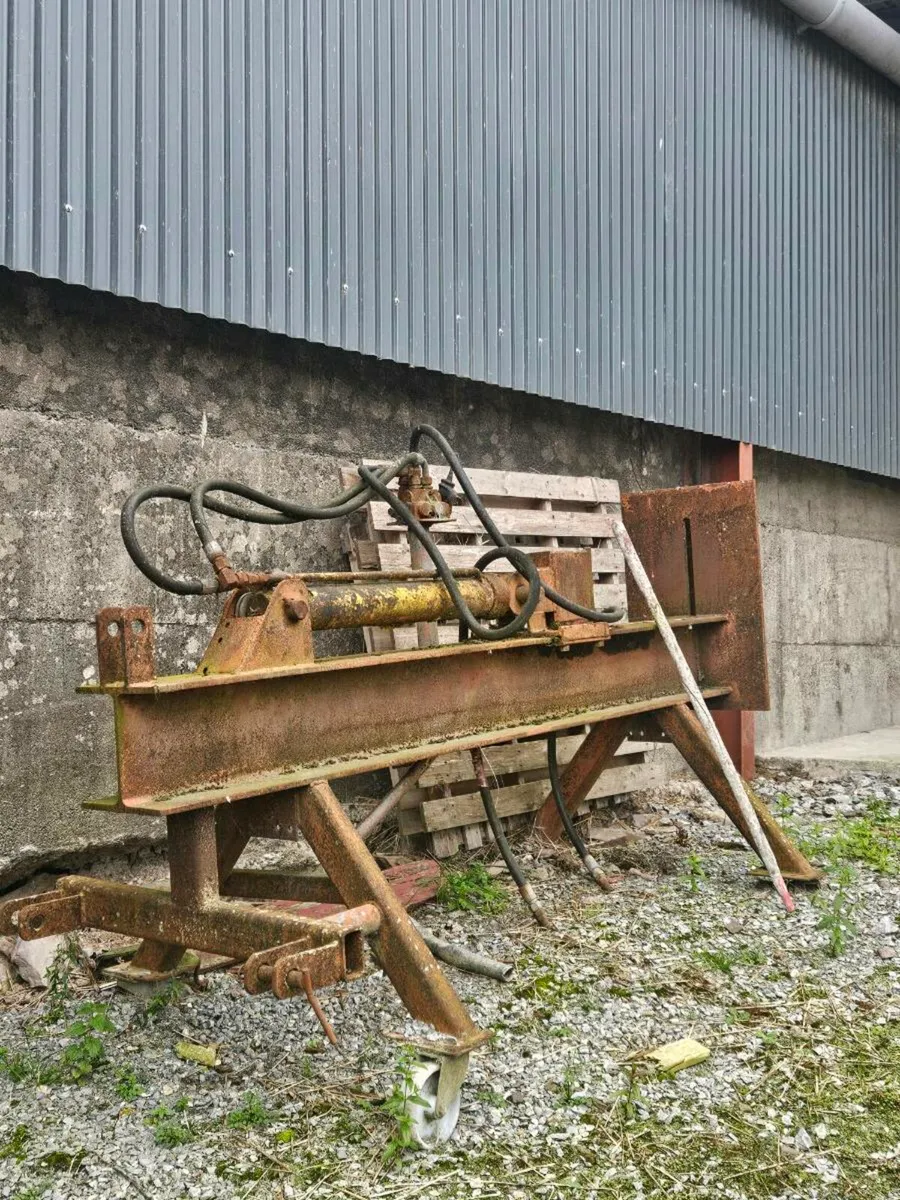 Log splitter