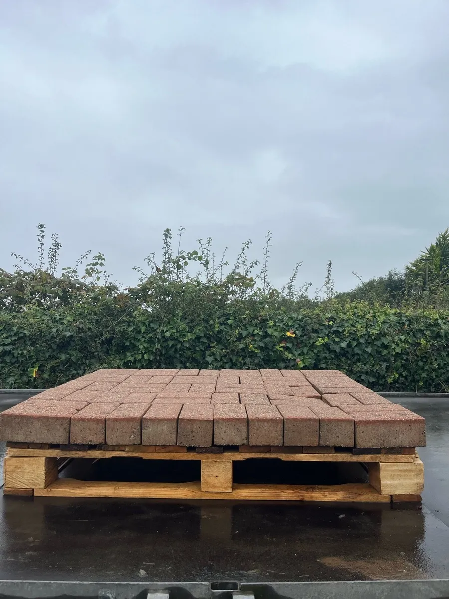 Brick paving for sale - Image 2