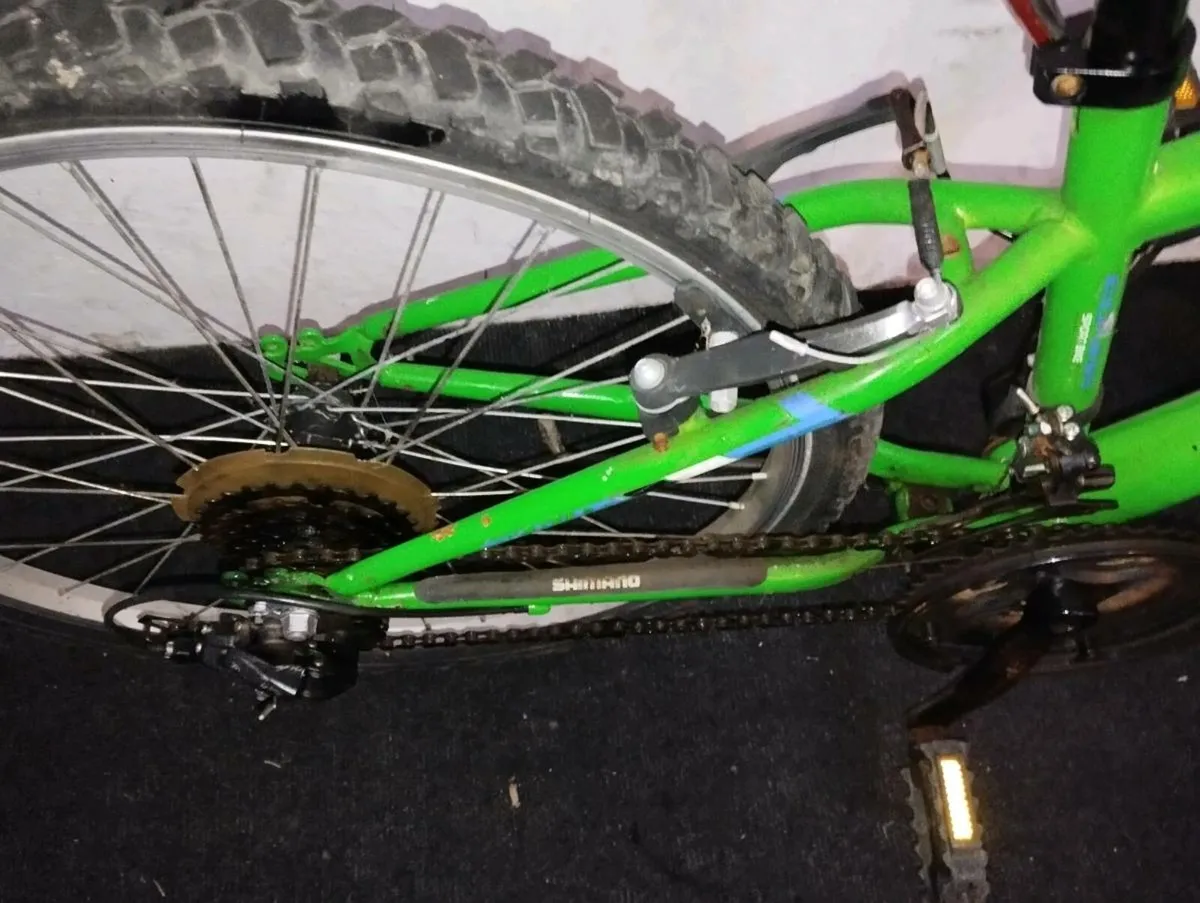 Kids 24inch bike - Image 4