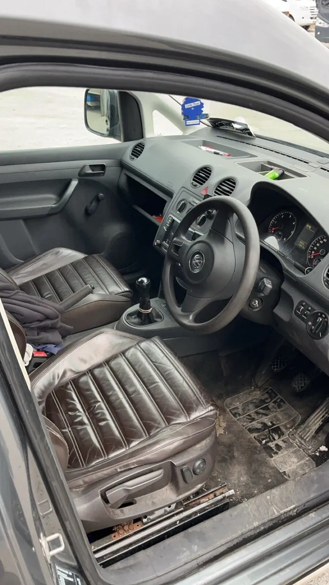 Volkswagen caddy - Image 3