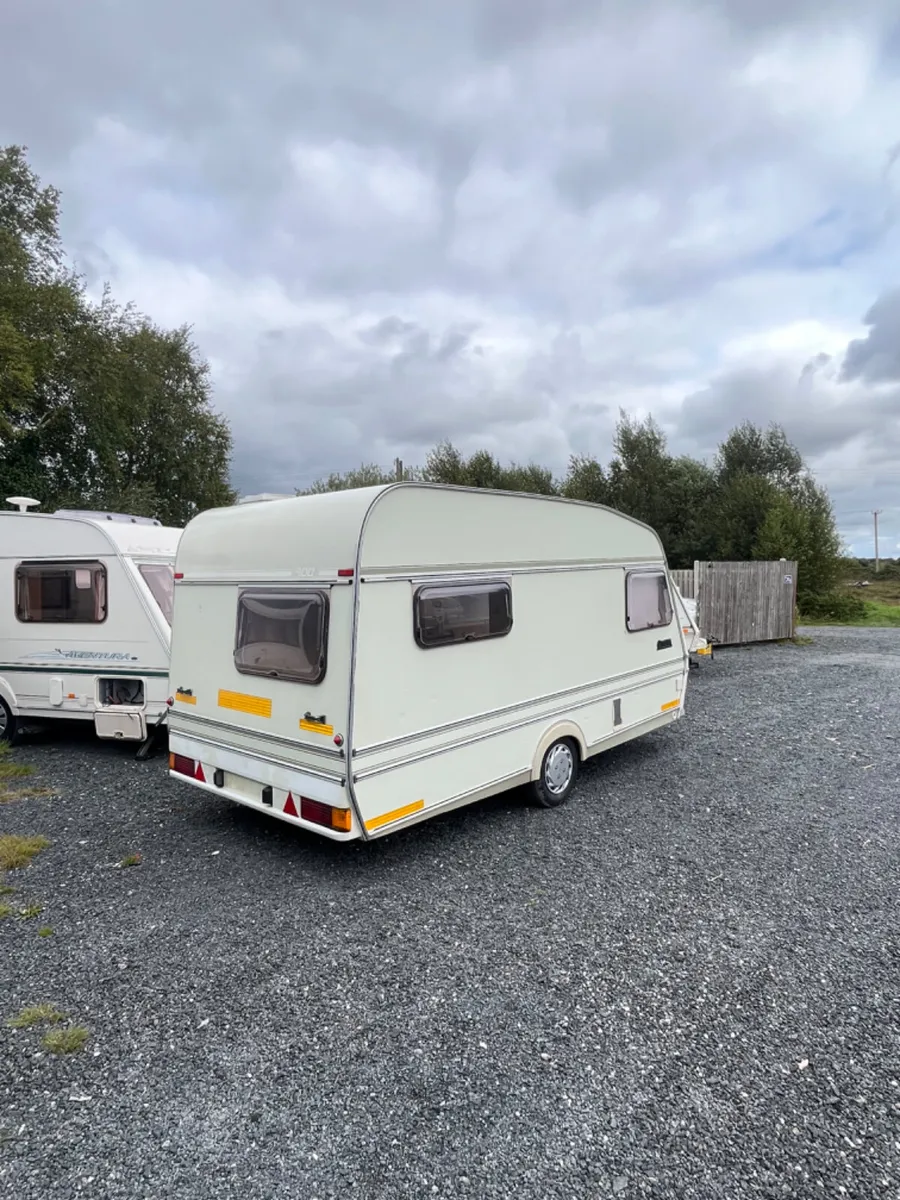 Compass 4 Berth Starter Caravan For Sale - Image 4