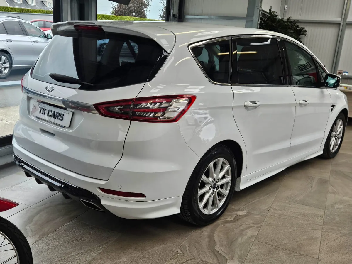 16 FORD S-MAX TITANIUM PLUS LOW KMS MASSIVE SPEC * - Image 4