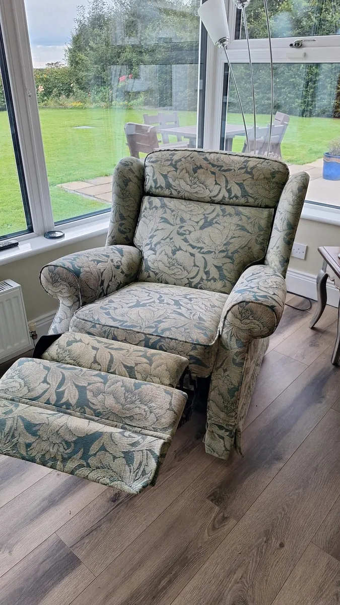 Parker Knolls Recliner armchair - Image 1