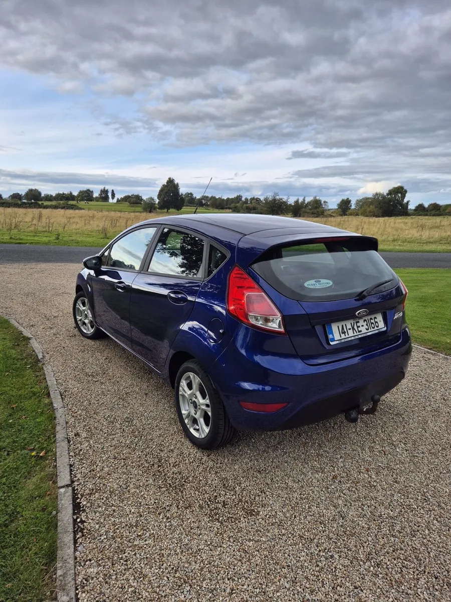 Ford Fiesta 13,000 Km new NCT €6950 - Image 4