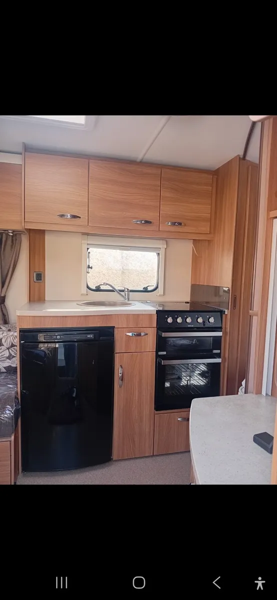 Caravan - Image 4